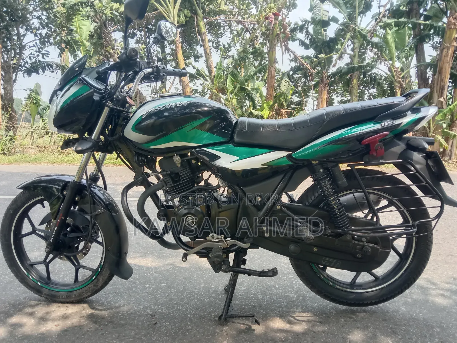 বাজাজ ডিসকভার ১২৫ ২০২১ সবুজ