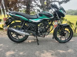 বাজাজ ডিসকভার ১২৫ ২০২১ সবুজ