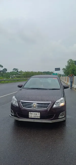 Toyota Premio 2012 Maroon