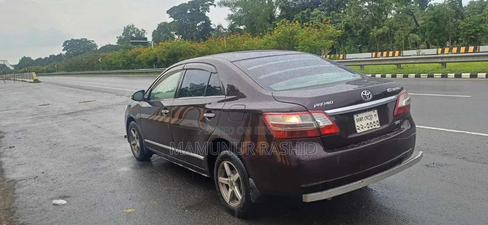 Toyota Premio 2012 Maroon