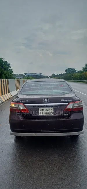Toyota Premio 2012 Maroon