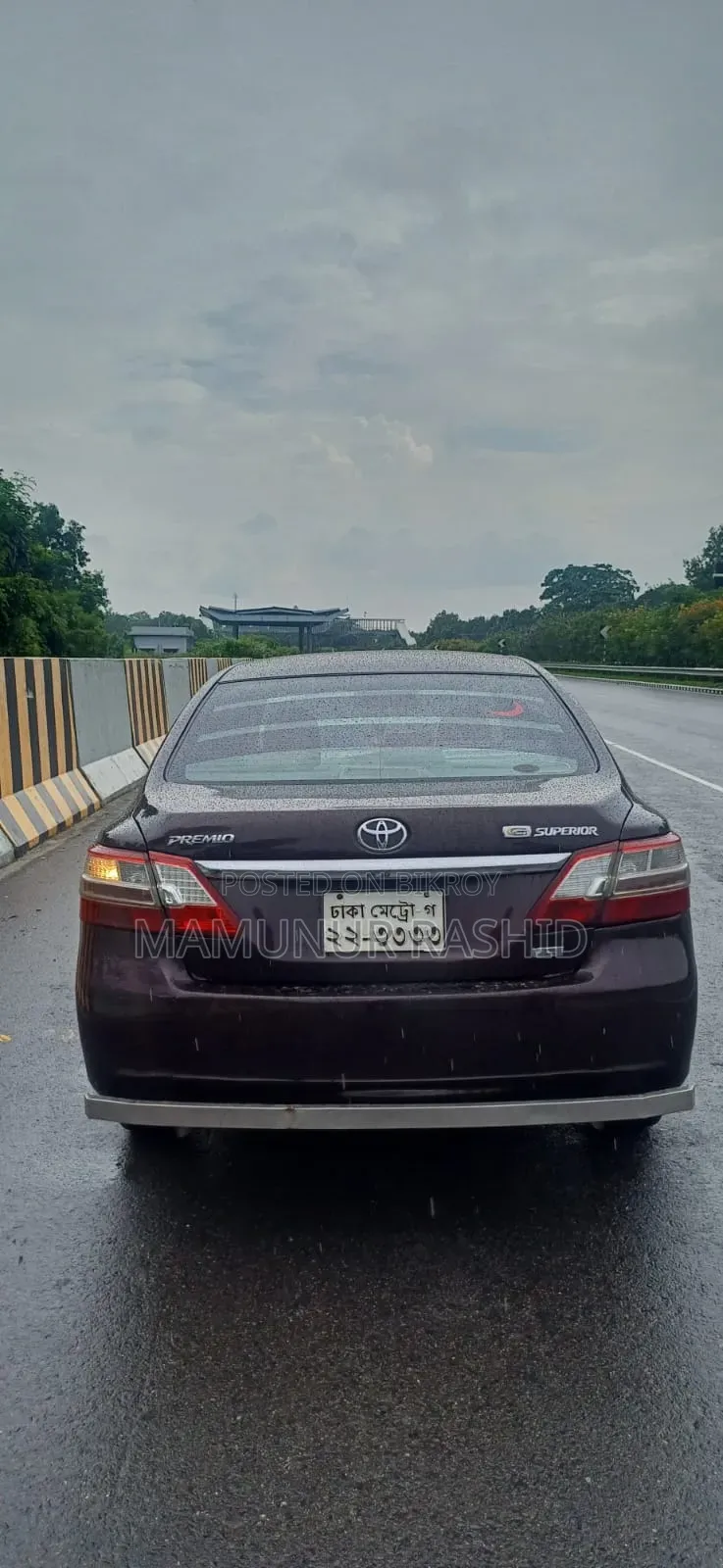 Toyota Premio 2012 Maroon