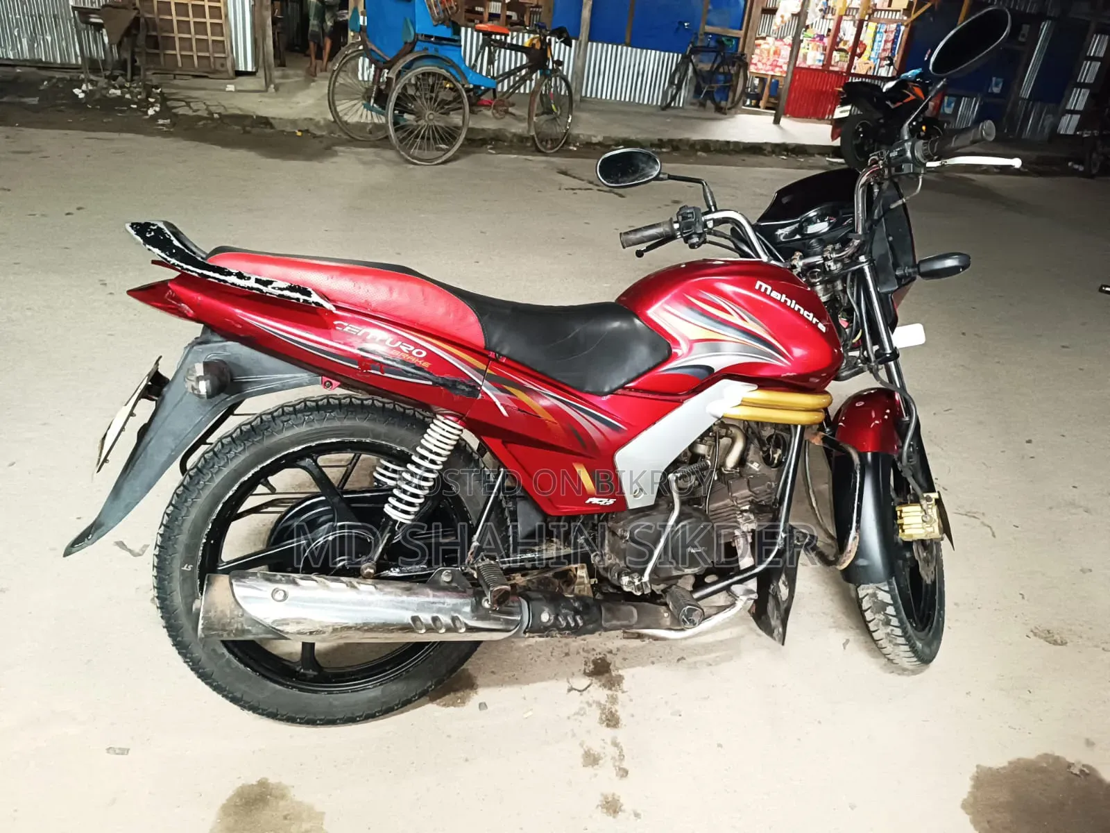 Mahindra Centuro 2017 Red