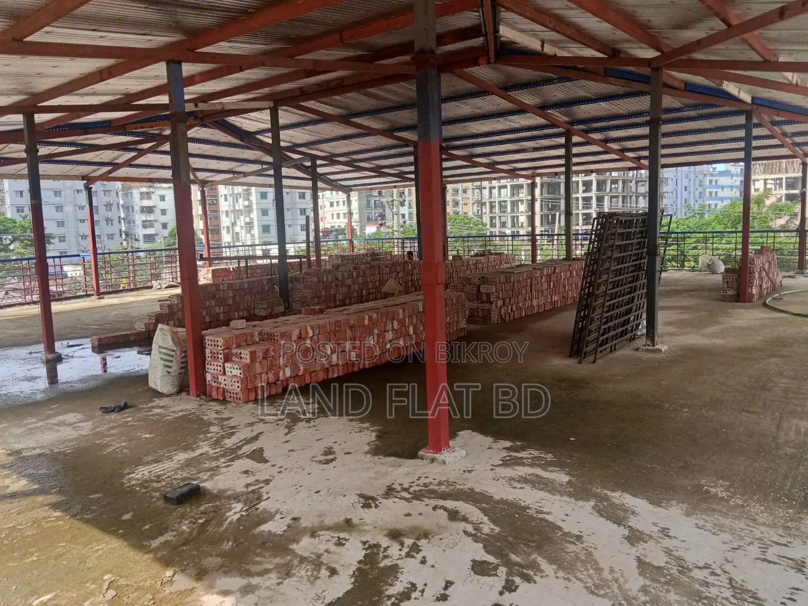 সুপার শপ/রেস্টুরেন্ট ৩৩০০ বর্গফুট ২য় তলায় ভাড়ার জন্য।