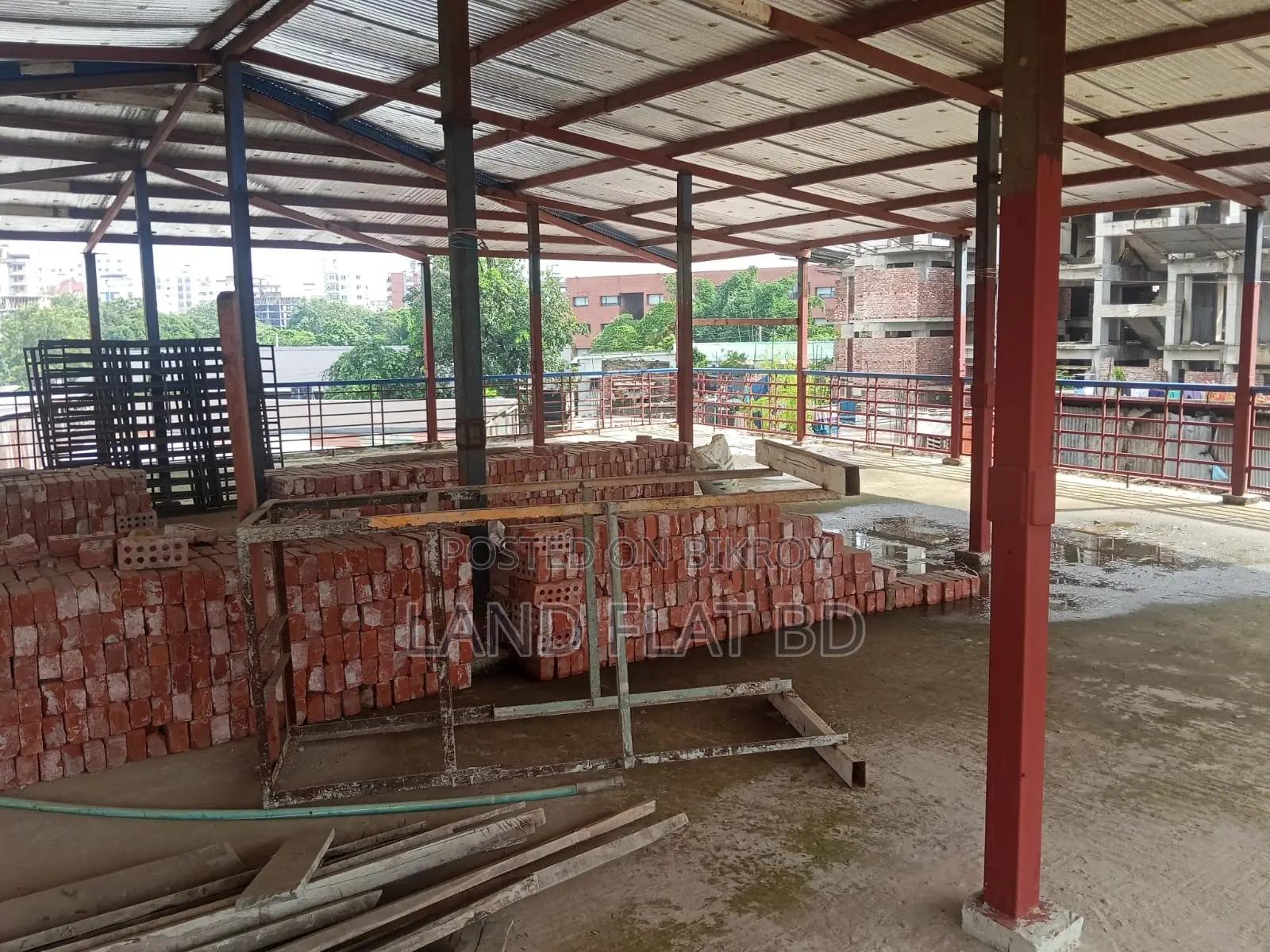 সুপার শপ/রেস্টুরেন্ট ৩৩০০ বর্গফুট ২য় তলায় ভাড়ার জন্য।