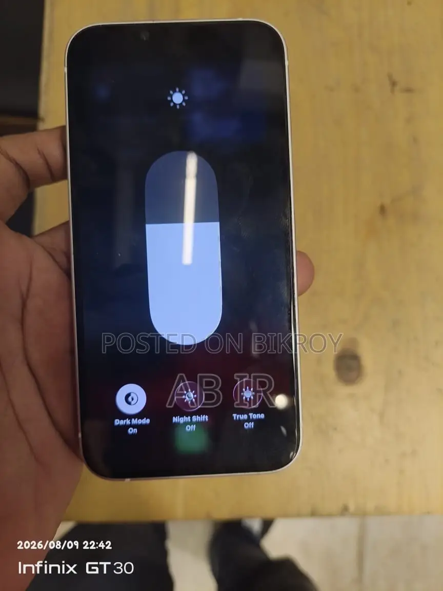 অ্যাপল আইফোন ১৪ ১২৮ জিবি হোয়াইট