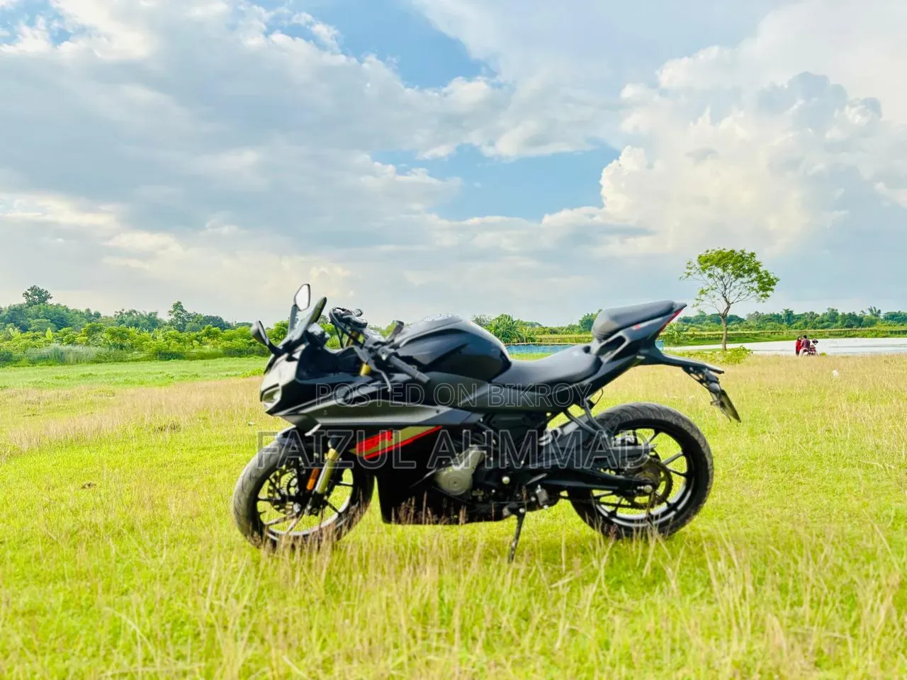 CFMoto 250SR 2025 Black