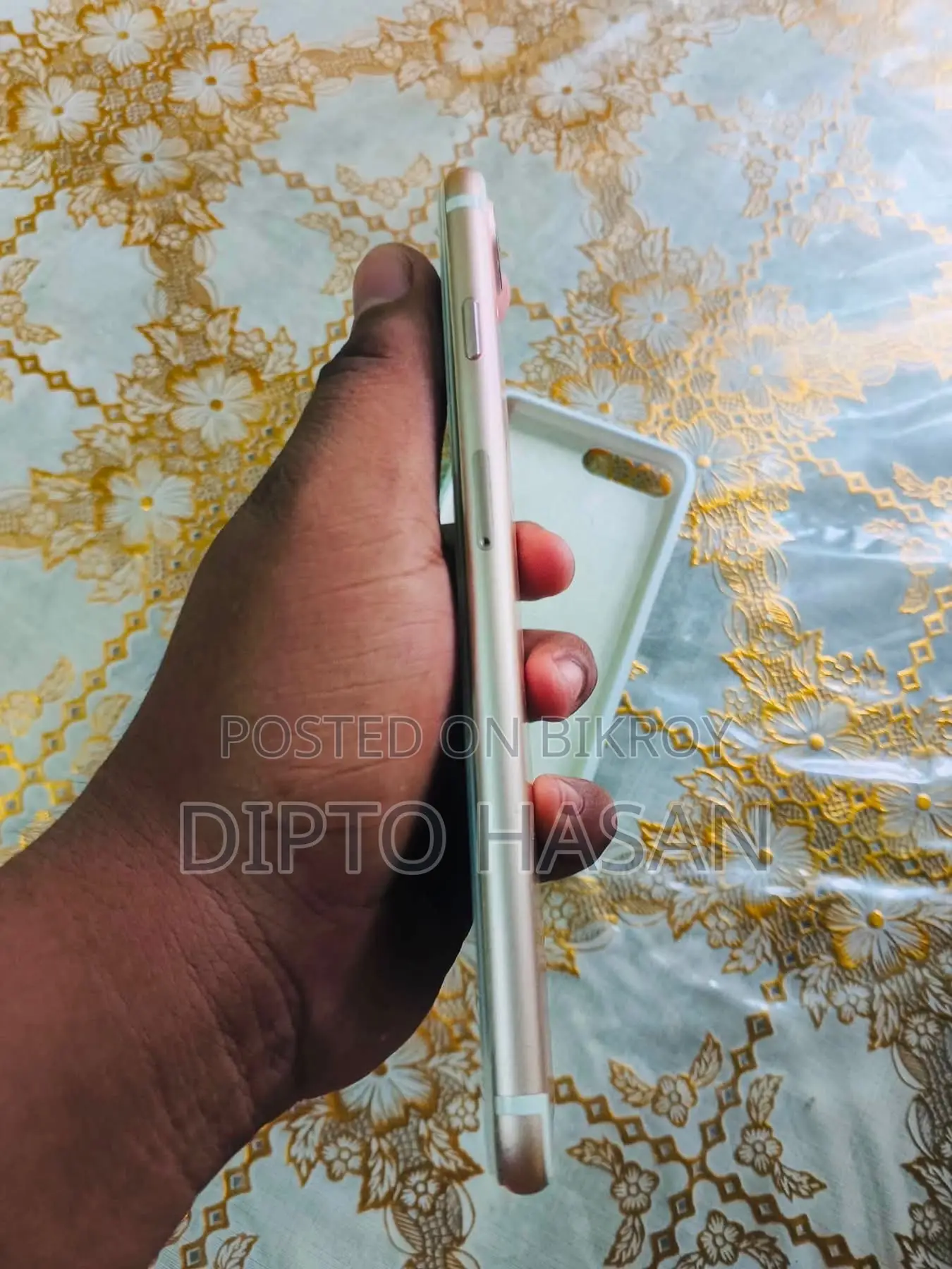 অ্যাপল আইফোন ৭ প্লাস ১২৮ জিবি সাদা