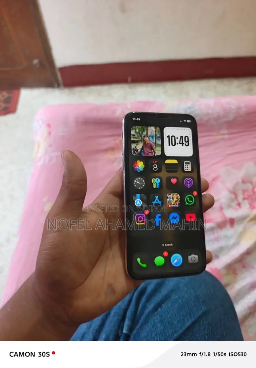 Apple iPhone XS ২৫৬ জিবি সিলভার