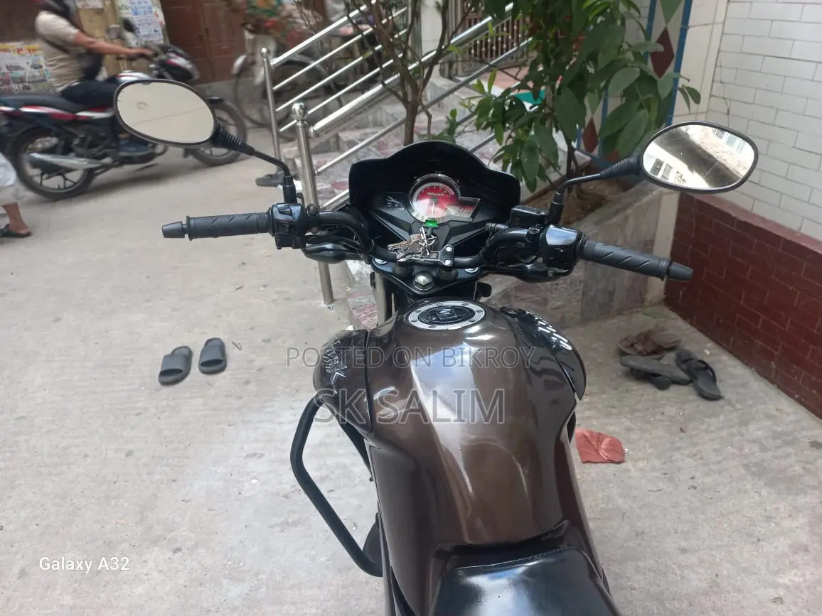 Hero Hunk 2018 Brown