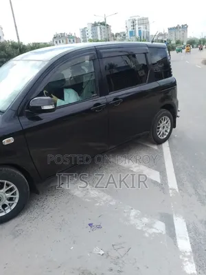 টয়োটা সিয়েন্টা ২০০৪ কালো