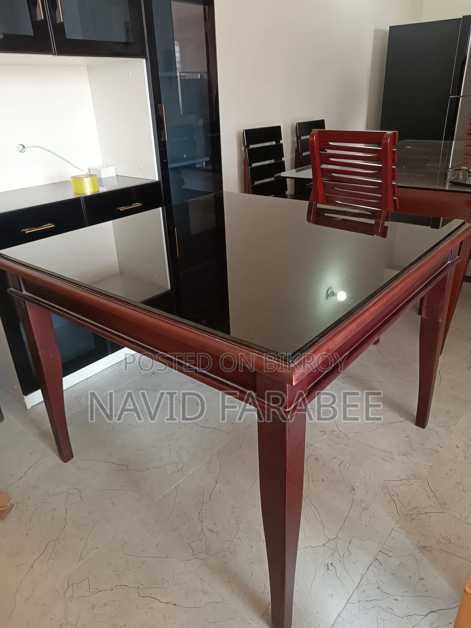 Partex Dining Table