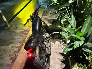 হোন্ডা ২০০৬ কালো