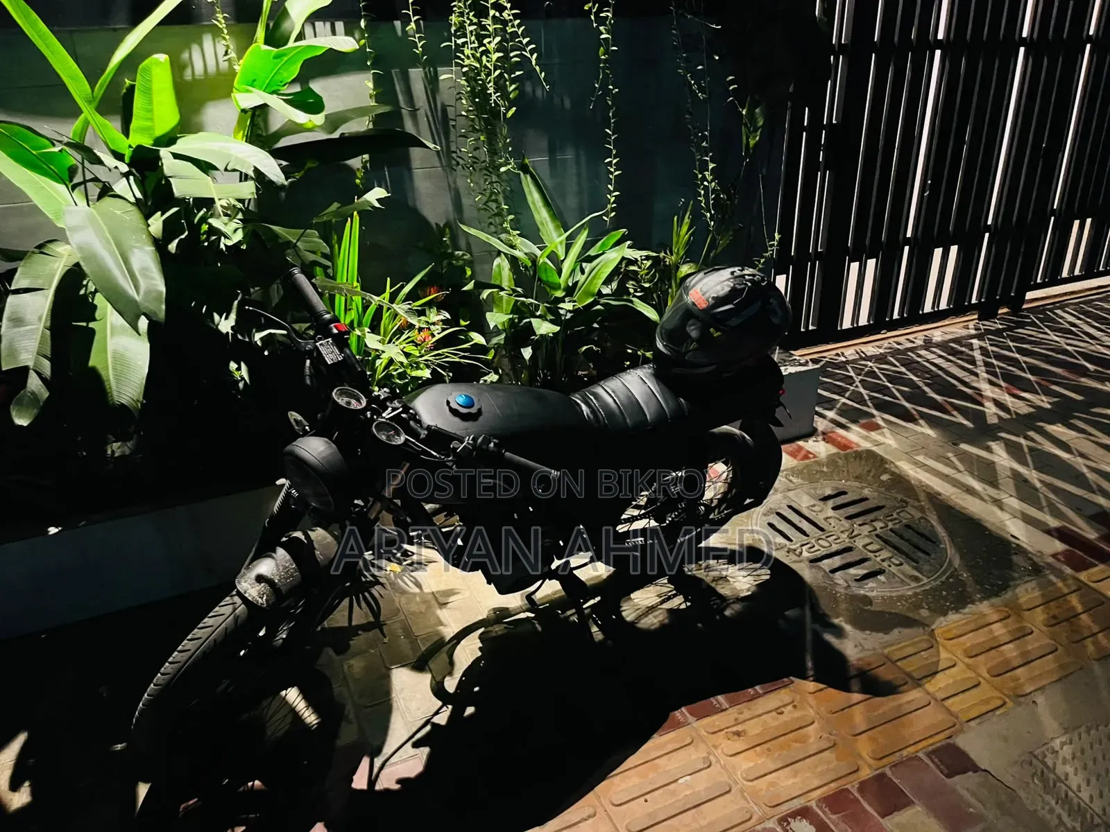 হোন্ডা ২০০৬ কালো