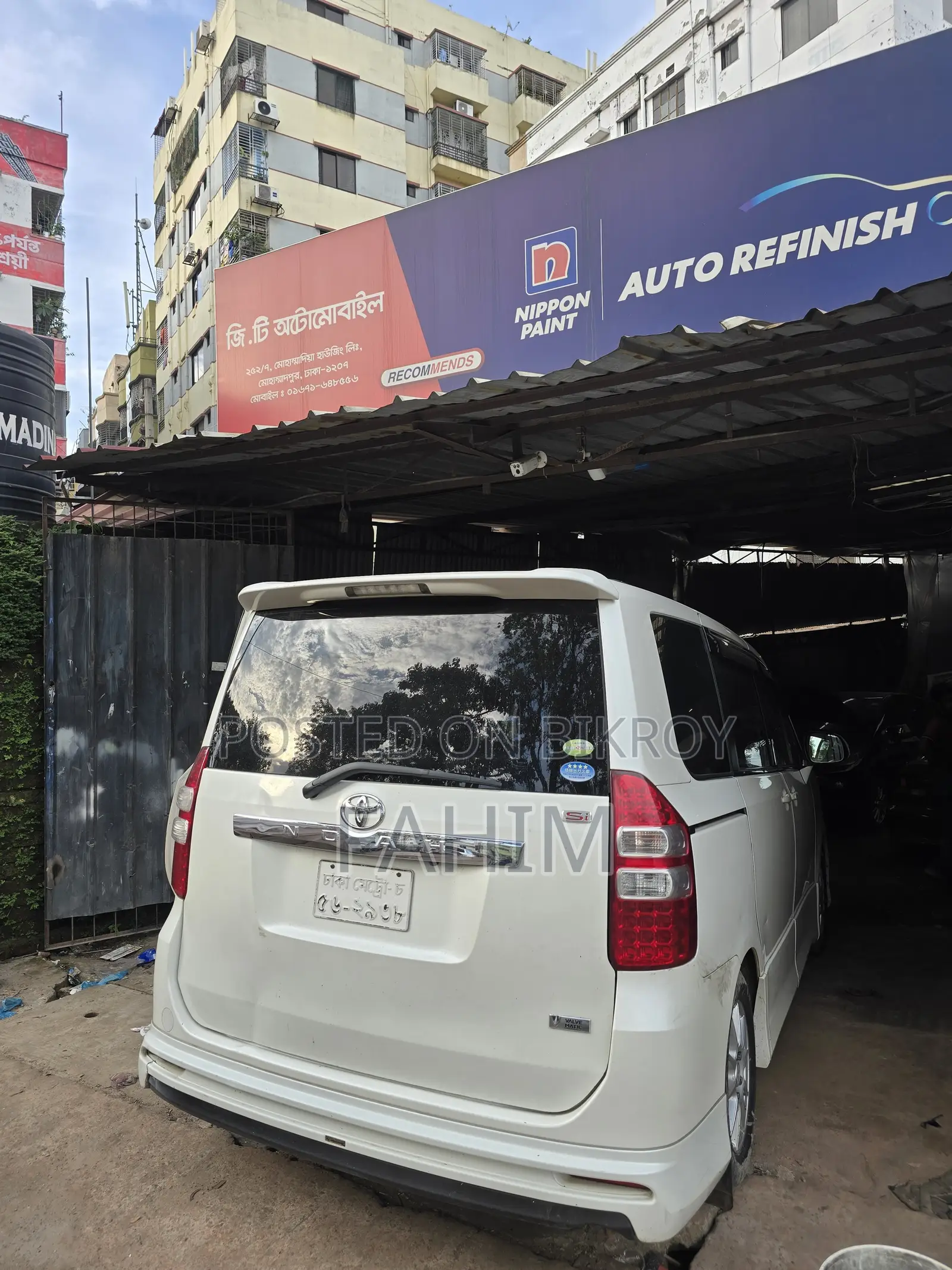 Toyota Noah 2.0 143hp FWD (7 Seater) 2012 Pearl