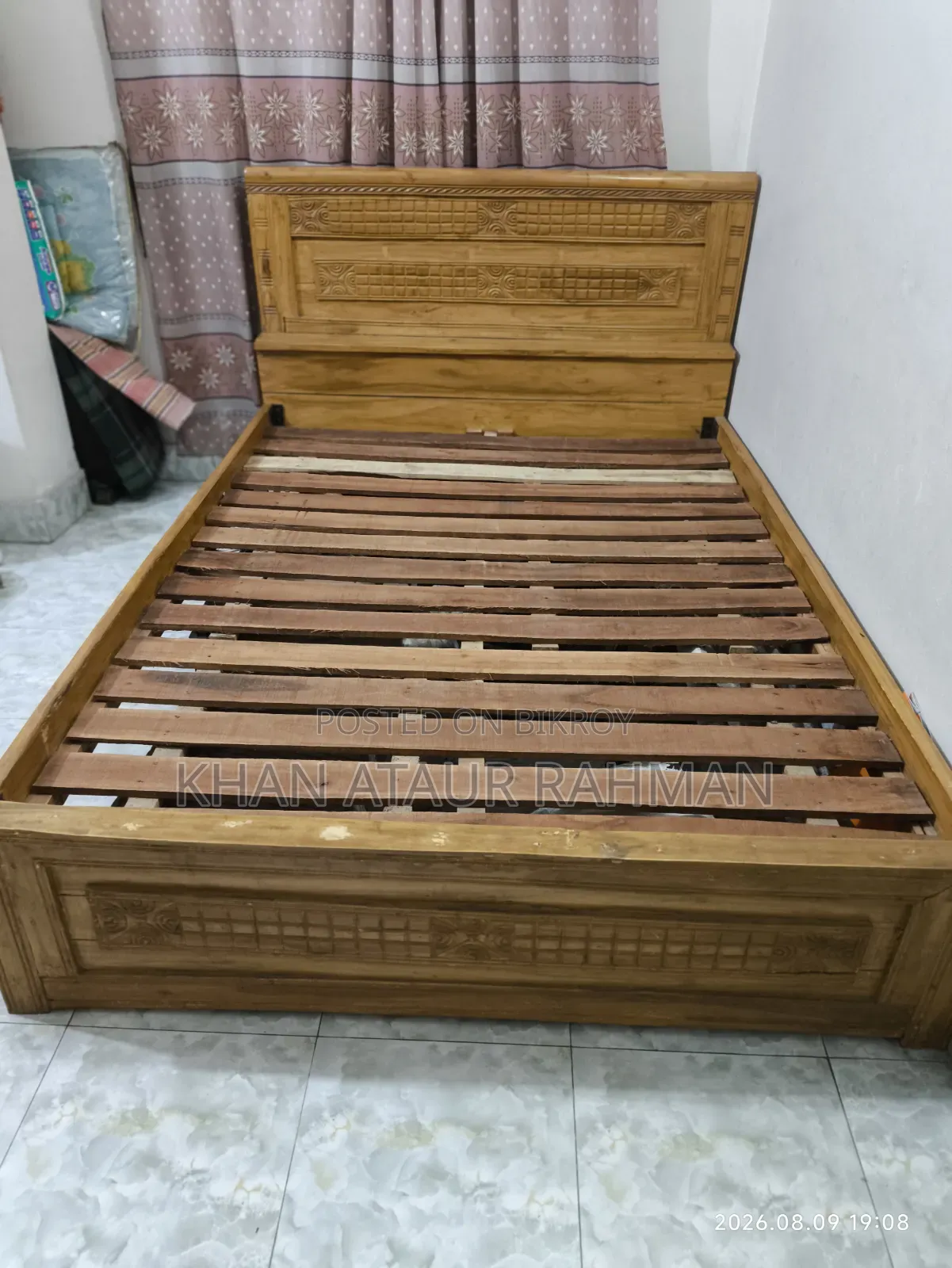 Double Size Wood Bed 5x7 Feet.
