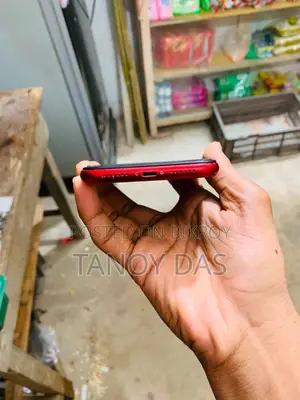 অ্যাপল আইফোন এক্সআর ১২৮ জিবি রেড