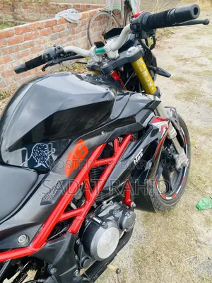 বেনেলি টিএনটি ২০২২ কালো