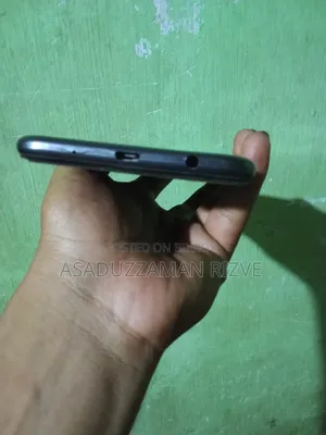 Samsung A10 32 GB Black