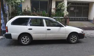 Toyota Corolla 2002 White