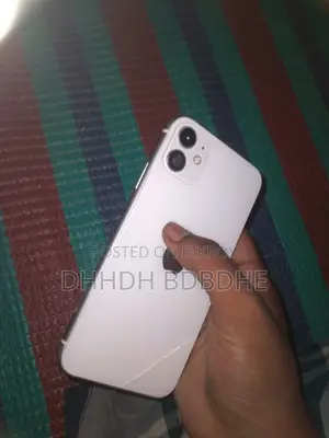 Apple iPhone 11 128 GB White
