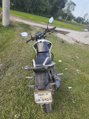 Hero Thriller 160R 2021 White