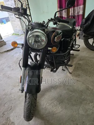 রয়েল এনফিল্ড বুলেট ৩৫০ ২০২৫ ব্ল্যাক