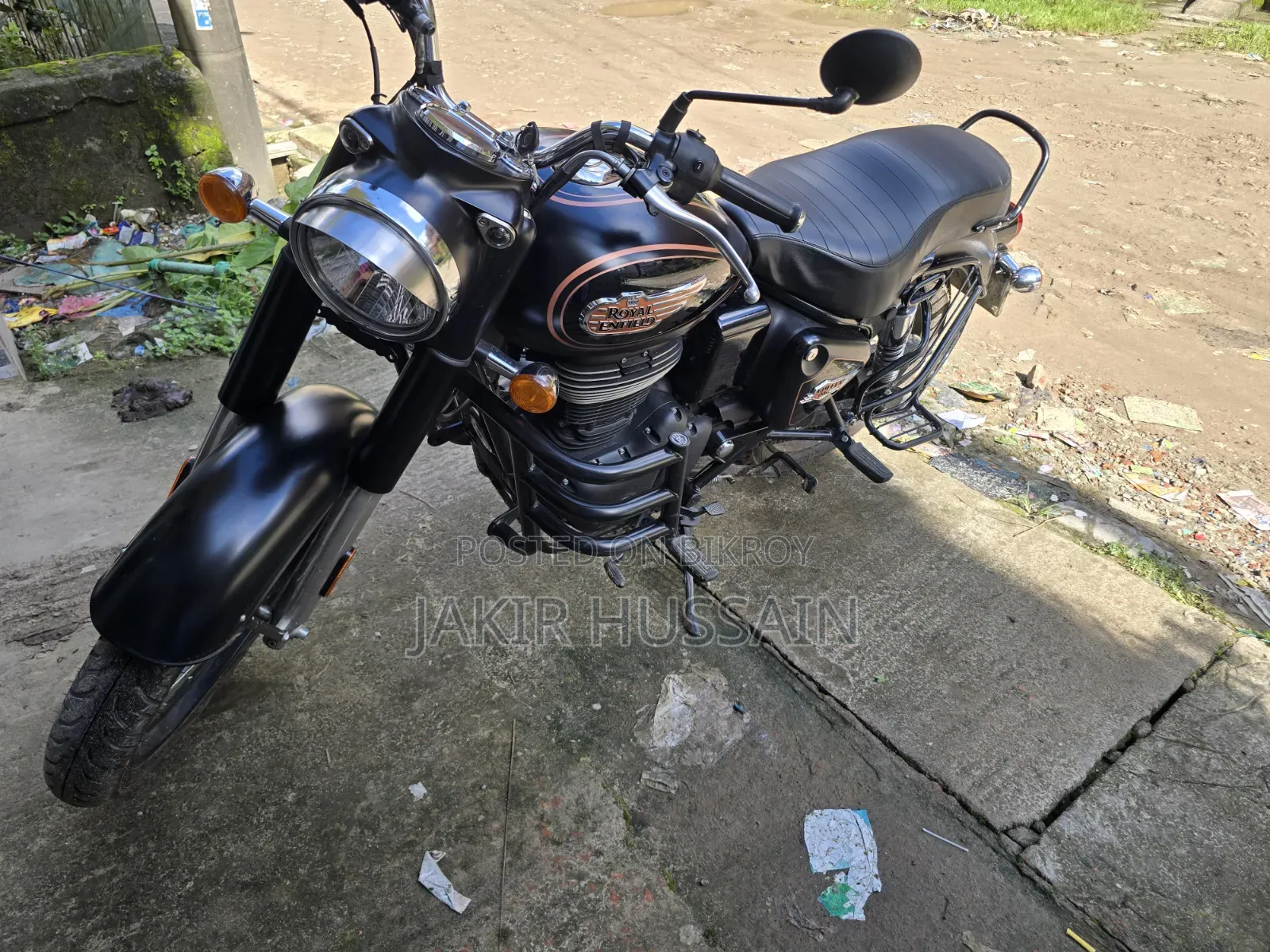 রয়েল এনফিল্ড বুলেট ৩৫০ ২০২৫ ব্ল্যাক