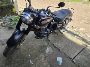 রয়েল এনফিল্ড বুলেট ৩৫০ ২০২৫ ব্ল্যাক