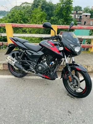 বাজাজ পালসার ১৫০ ২০২৩ কালো