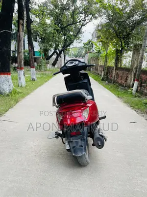 Mahindra Gusto 125 2017 Red