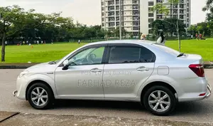 টয়োটা অ্যাক্সিও ২০১৫ রূপালী