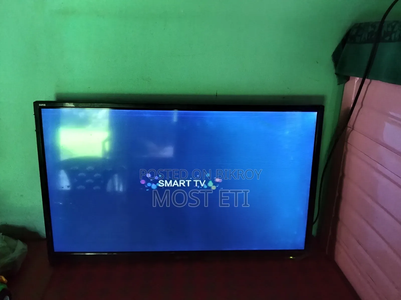 Walton Smart 32"