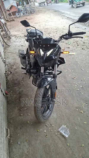 New Hero Xtreme 125R 2025 Black