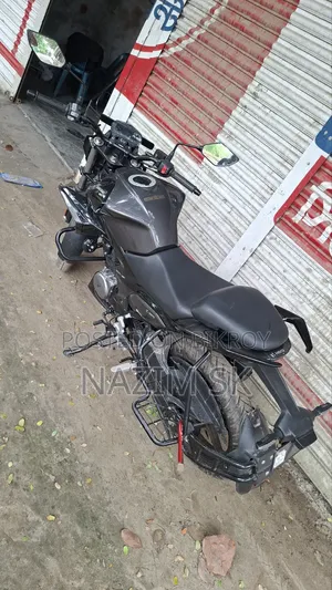 New Hero Xtreme 125R 2025 Black