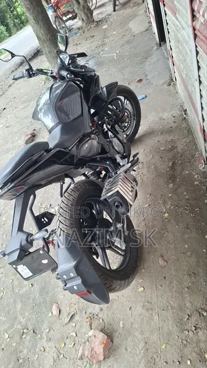 New Hero Xtreme 125R 2025 Black