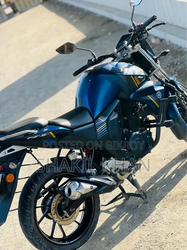 Yamaha FZS V2 2025 Blue