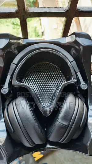 Maono AU-MH601 স্টুডিও হেডফোন (সামান্য লক সমস্যা)