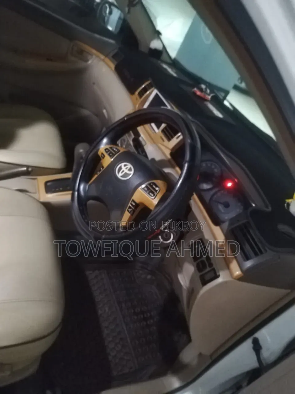 টয়োটা করোল্লা সেডান অটোমেটিক ২০০৪ সাদা