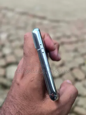 স্যামসাং গ্যালাক্সি এস২১+ ৫জি ১২৮ জিবি হোয়াইট