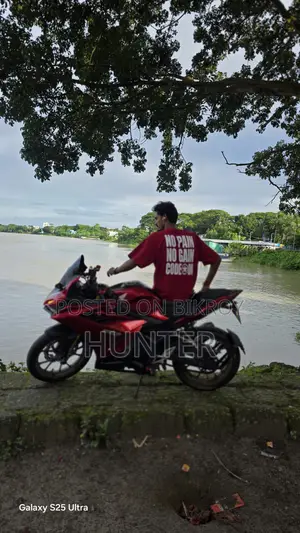 Honda CBR 2022 Red