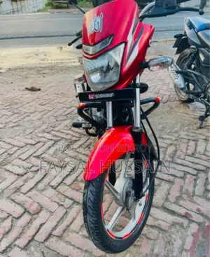 বাজাজ প্লাটিনা ১০০ ২০২১ লাল