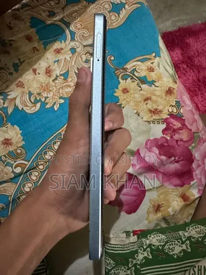 Oppo A18 128 GB Blue