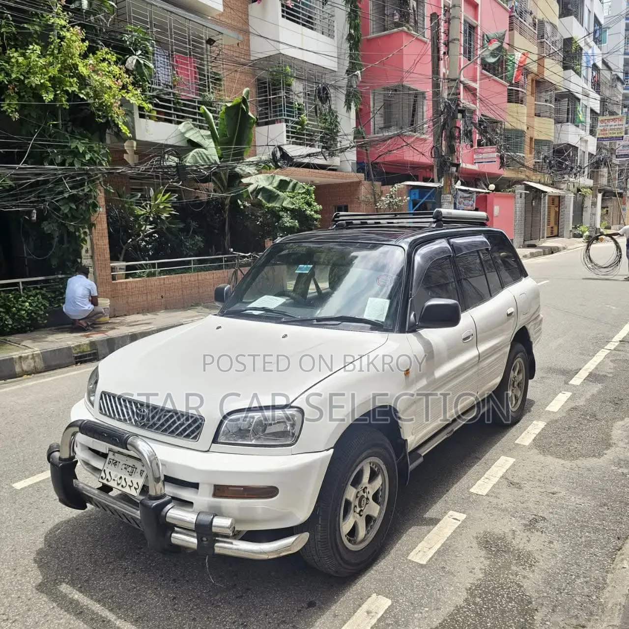 টয়োটা র‍্যাভ৪ ১৯৯৫ সাদা
