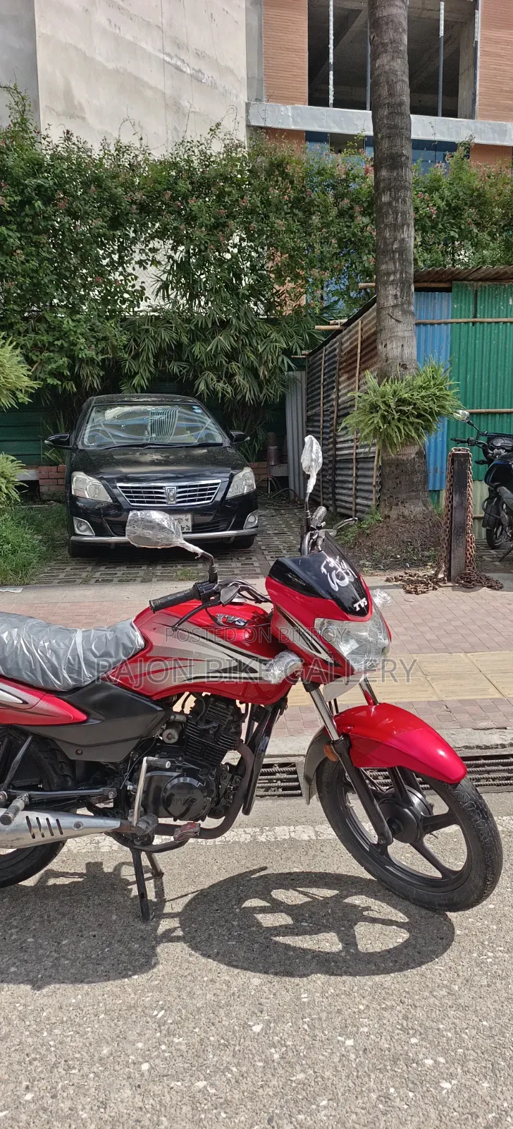 New TVS Metro 2022 Red