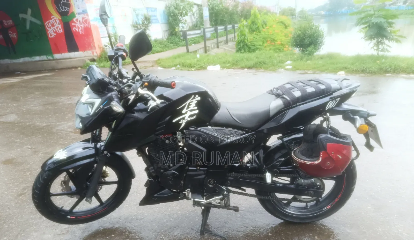 TVS Apache RTR 160 4V 2022 Black