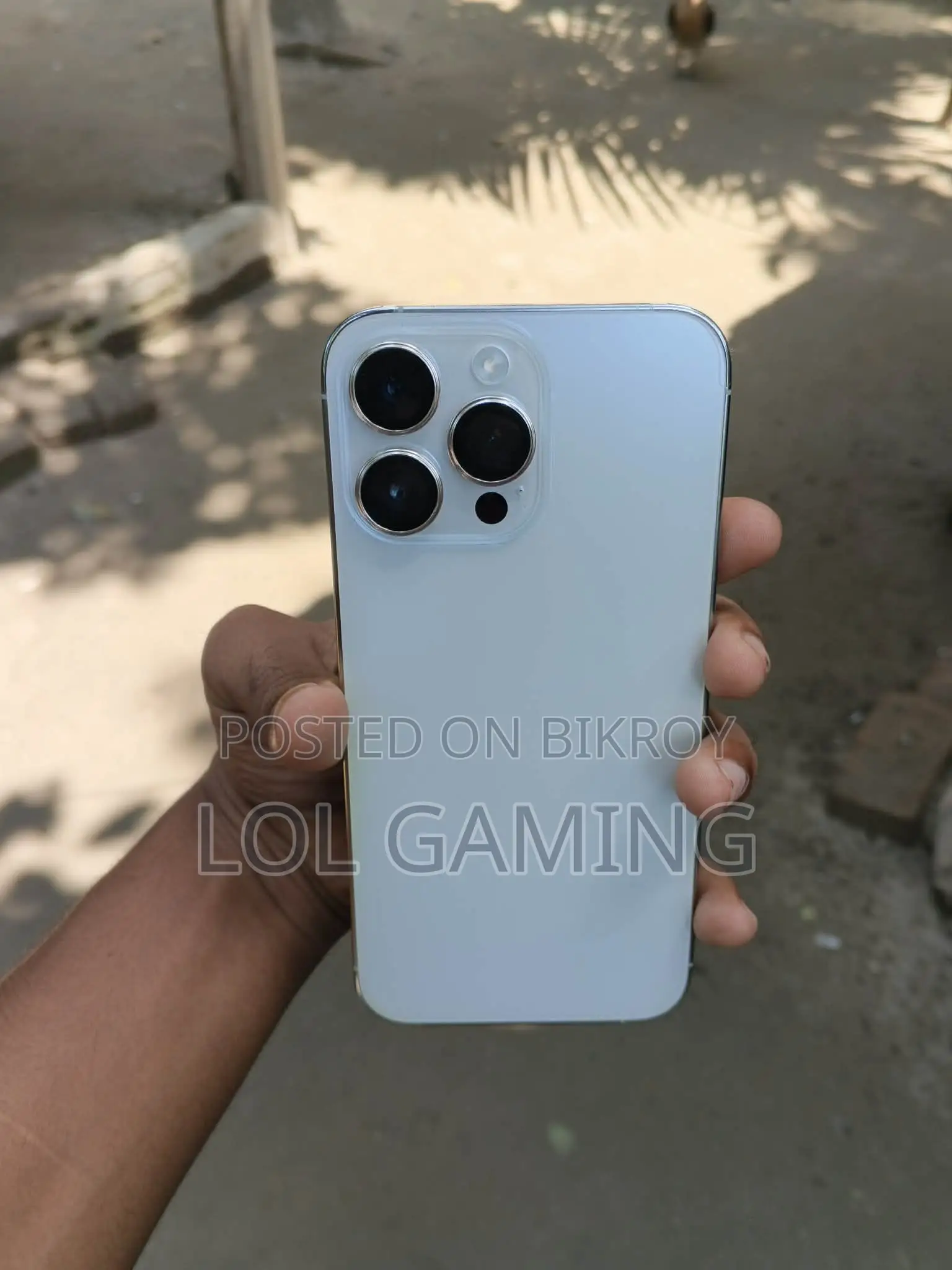 অ্যাপল আইফোন ১৪ প্রো ম্যাক্স ১২৮ জিবি হোয়াইট