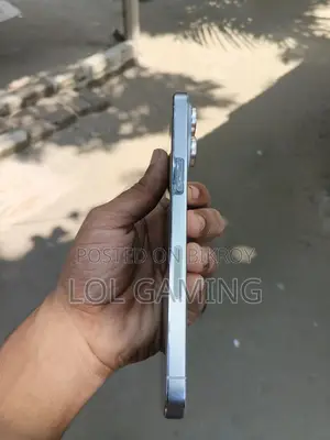 অ্যাপল আইফোন ১৪ প্রো ম্যাক্স ১২৮ জিবি হোয়াইট