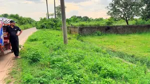 ৭৫ ফিট রোড দক্ষিণ ৬ কাঠা পূর্বাচল সেক্টর ৩