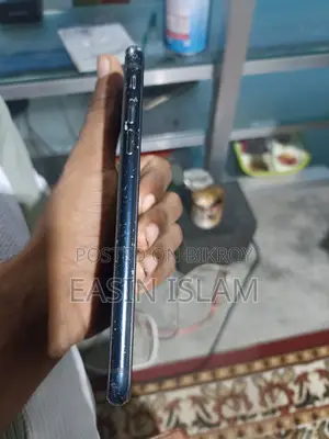 অ্যাপল আইফোন এক্সআর ১২৮ জিবি কালো